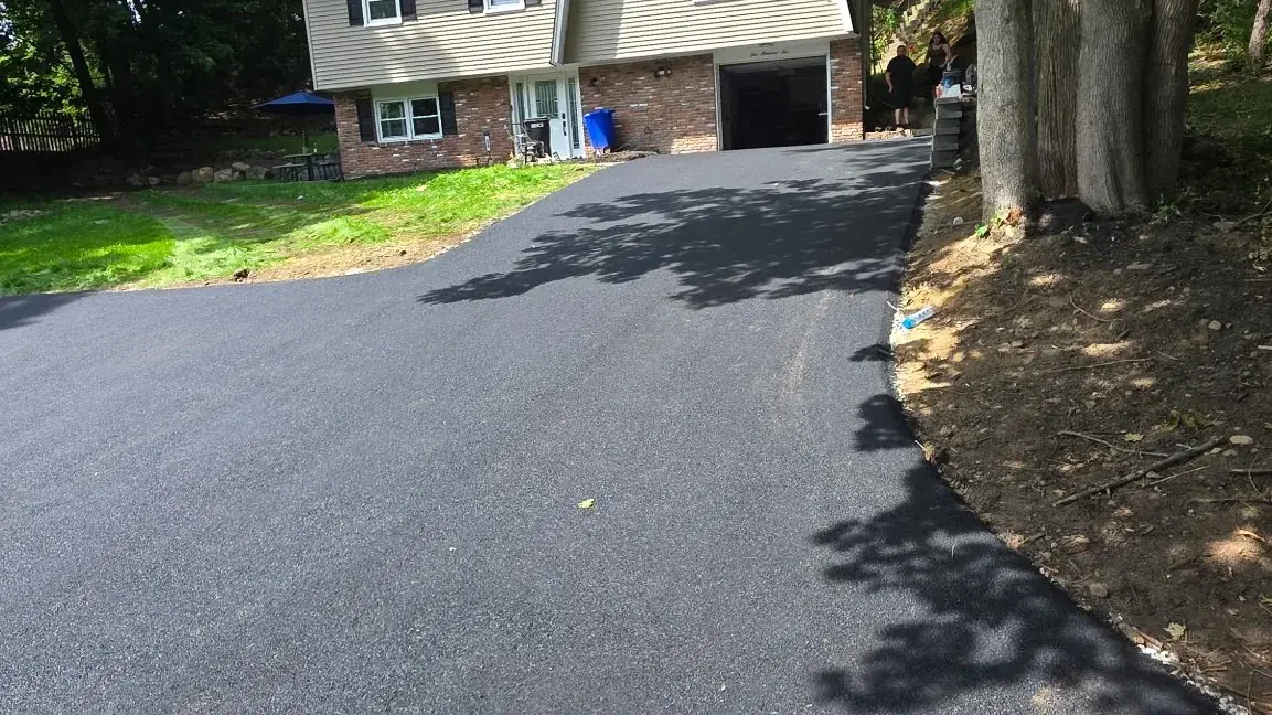 Freshly paved asphalt in Long Hill Township, New Jersey by Black Diamond Paving